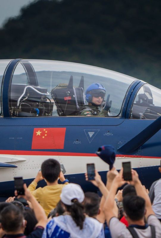 ˸   #AirshowChina2024