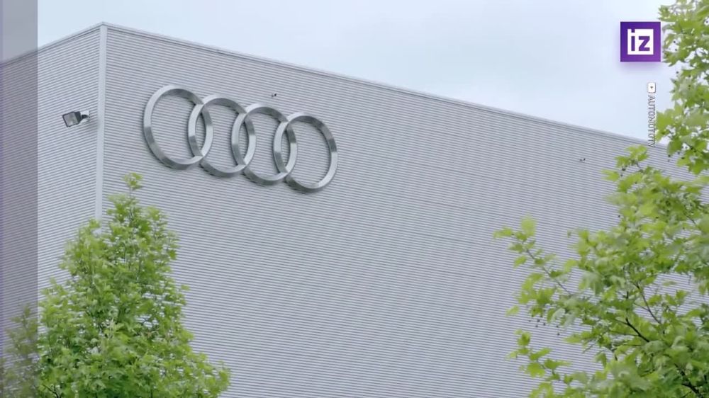  Audi        