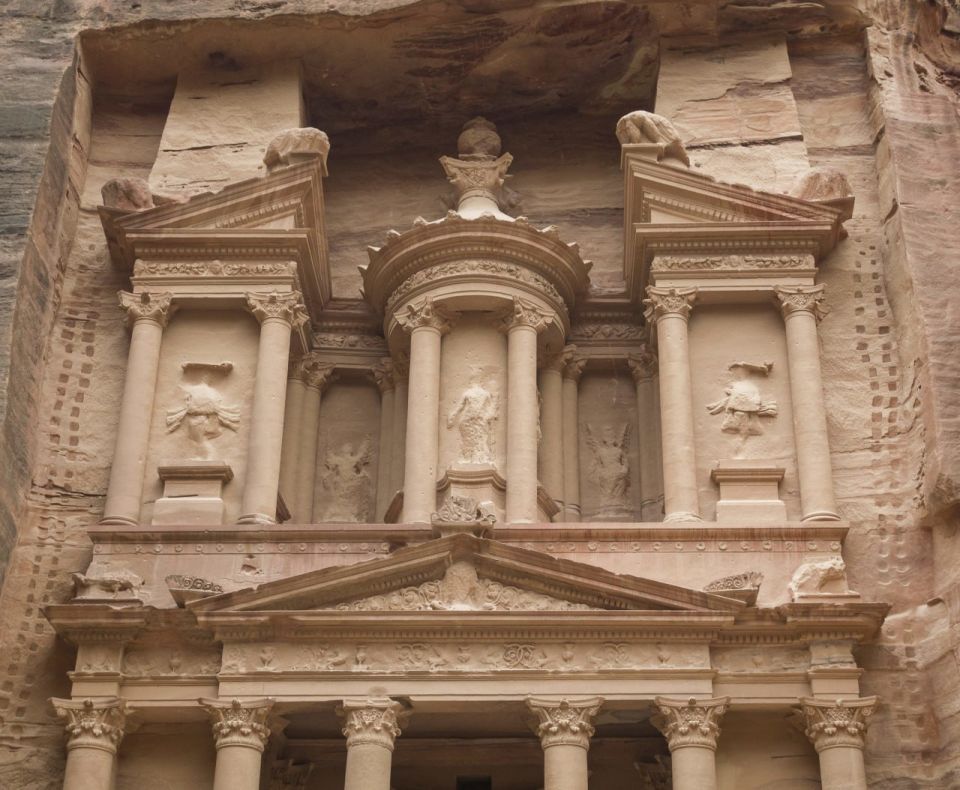 С 13 декабря в Иорданию можно будет попасть без визы