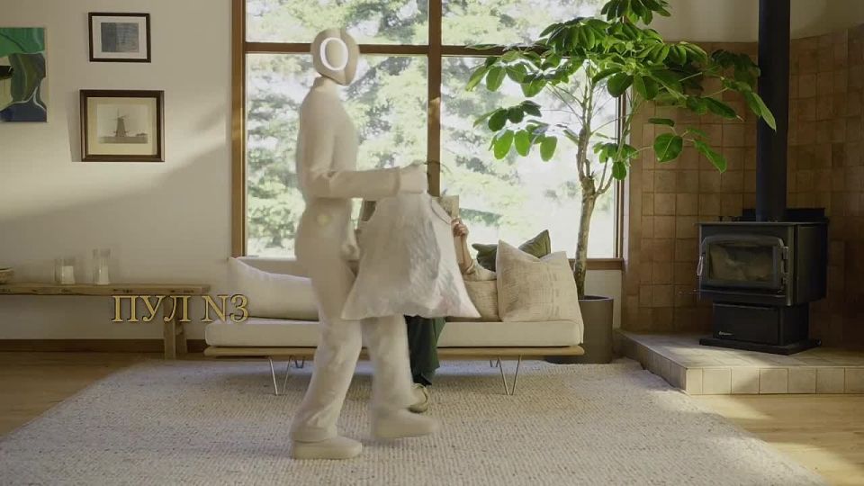 «Я вырос на прекрасных книгах и научно-фантастических фильмах, в которых люди будущего могли заниматься действительно важными для них вещами. И, знаете, роботы там помогали семьям находить время, собирать данные, помогали...