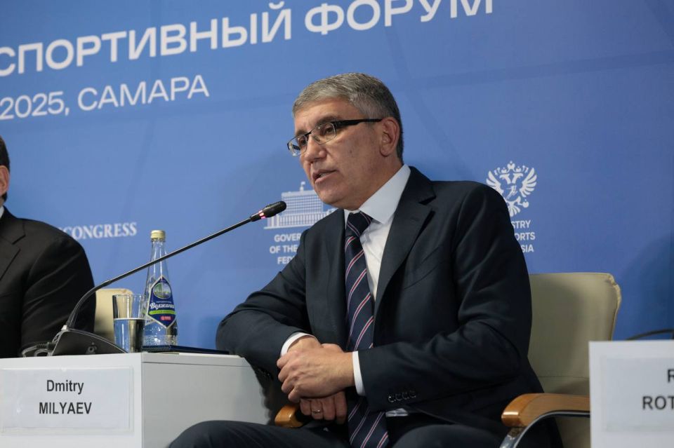 Дмитрий Миляев: Проекты, которые сегодня реализуются по всей стране, направлены на создание комфортных и современных условий для массового спорта Дмитрий Миляев: Проекты, которые сегодня реализуются по всей стране, направлены на создание комфортных и современных условий для массового спорта