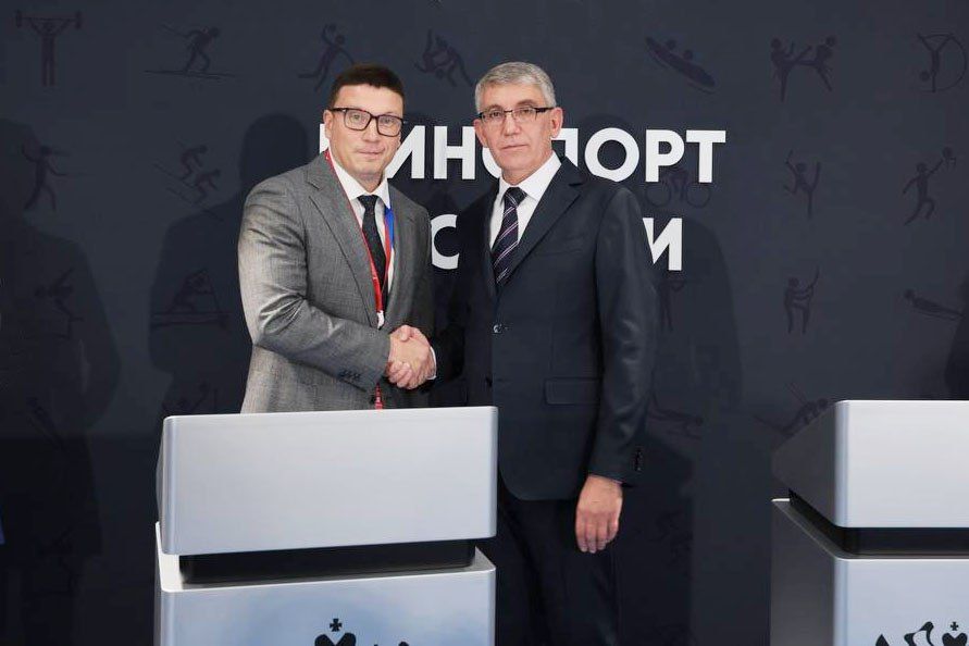 Губернатор Дмитрий Миляев подписал ряд соглашений о развитии физкультуры и спорта в Тульской области Губернатор Дмитрий Миляев подписал ряд соглашений о развитии физкультуры и спорта в Тульской области