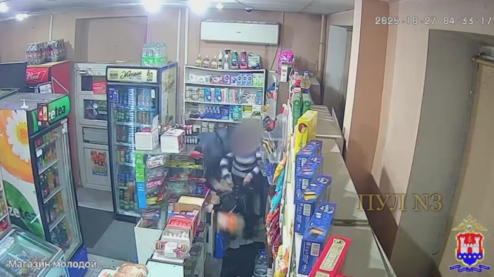 Не на ту напал: В Калининграде продавщица в одиночку прогнала из магазина вооруженного грабителя - тот сбежал без денег, захватив лишь несколько пачек сигарет