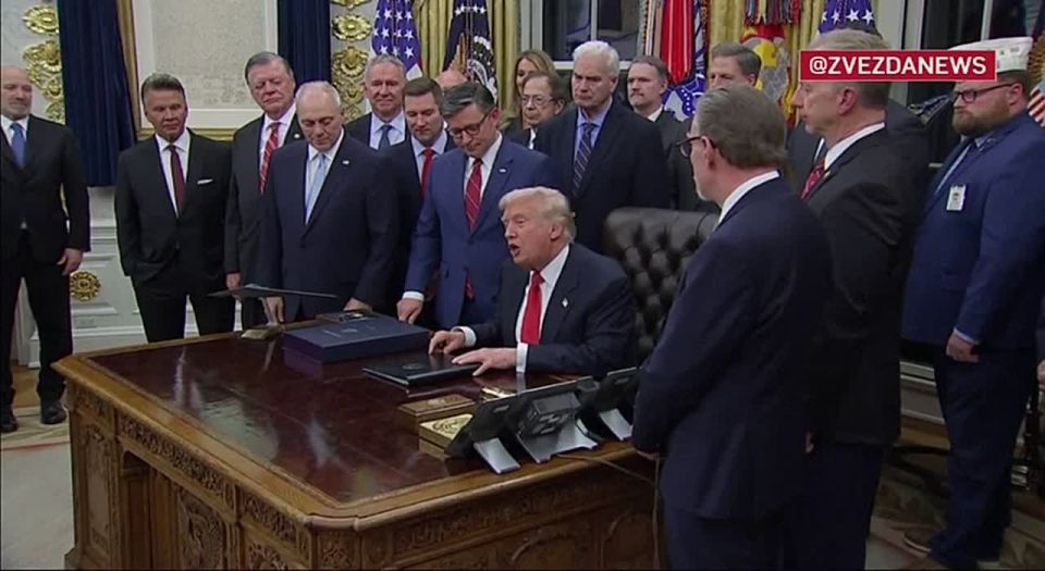 Шатдаун в США - всё. Самый длительный в истории страны перерыв в работе правительства растянулся на 43 дня