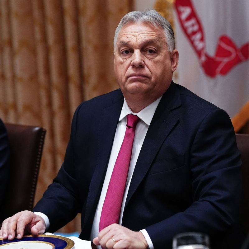 Представитель МИД Украины обменялся любезностями с Орбаном за его отказ помогать Киеву