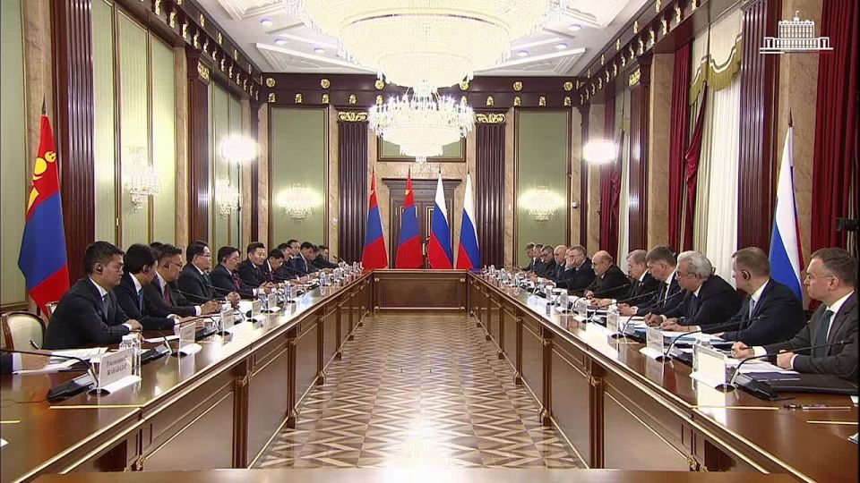 Премьер-министр Монголии подтвердил стремление укреплять стратегическое партнерство с Россией