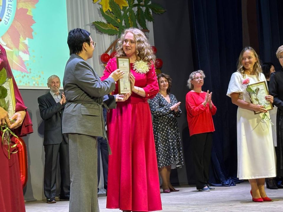 30     !.  -     !   ,      