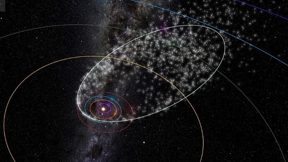 Около 10-20 падающих звезд в час можно будет увидеть предстоящей ночью в небе - Луна не помешает наблюдать за метеорным потоком Леониды