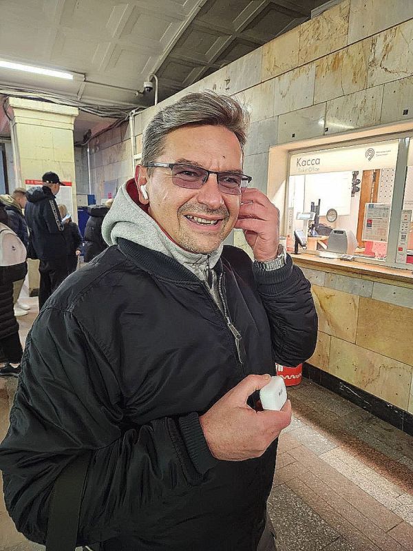  :   CaseGuru     ,   : , , , 