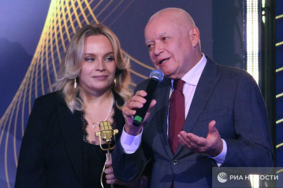  Sputnik   &quot;&quot;   &quot; &quot;,          