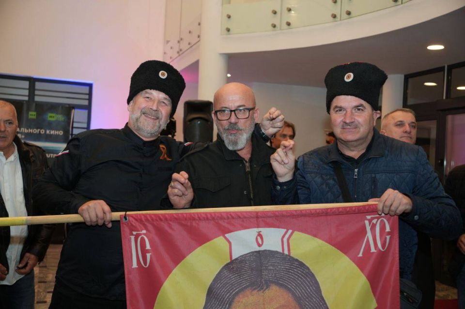  :  ,   ,   'RT.:   '   