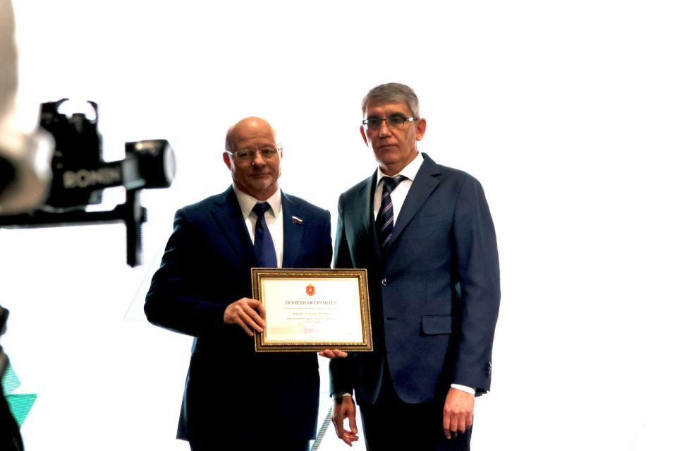 Руслан Бутов: Сегодня ГК «Полипласт» запустила в Новомосковске вторую очередь производства высокомолекулярных полимеров Руслан Бутов: Сегодня ГК «Полипласт» запустила в Новомосковске вторую очередь производства высокомолекулярных полимеров