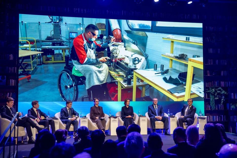 -,                   ,   ,  ...