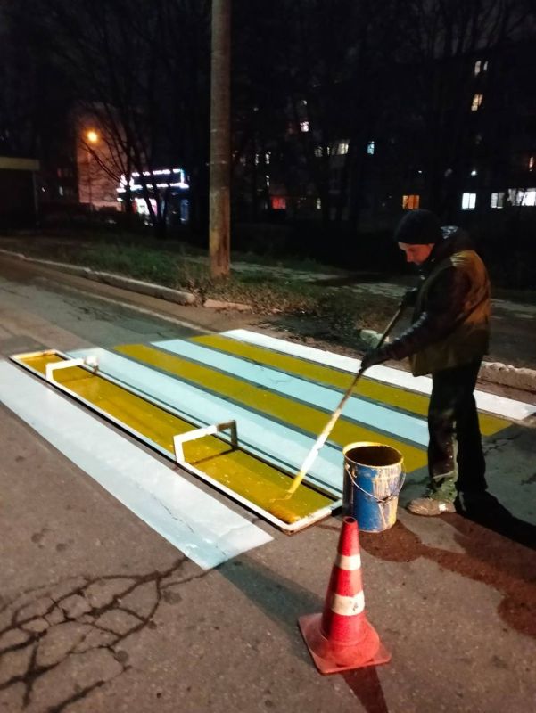 Новомосковское «Дорожное хозяйство» работает в усиленном режиме Новомосковское «Дорожное хозяйство» работает в усиленном режиме