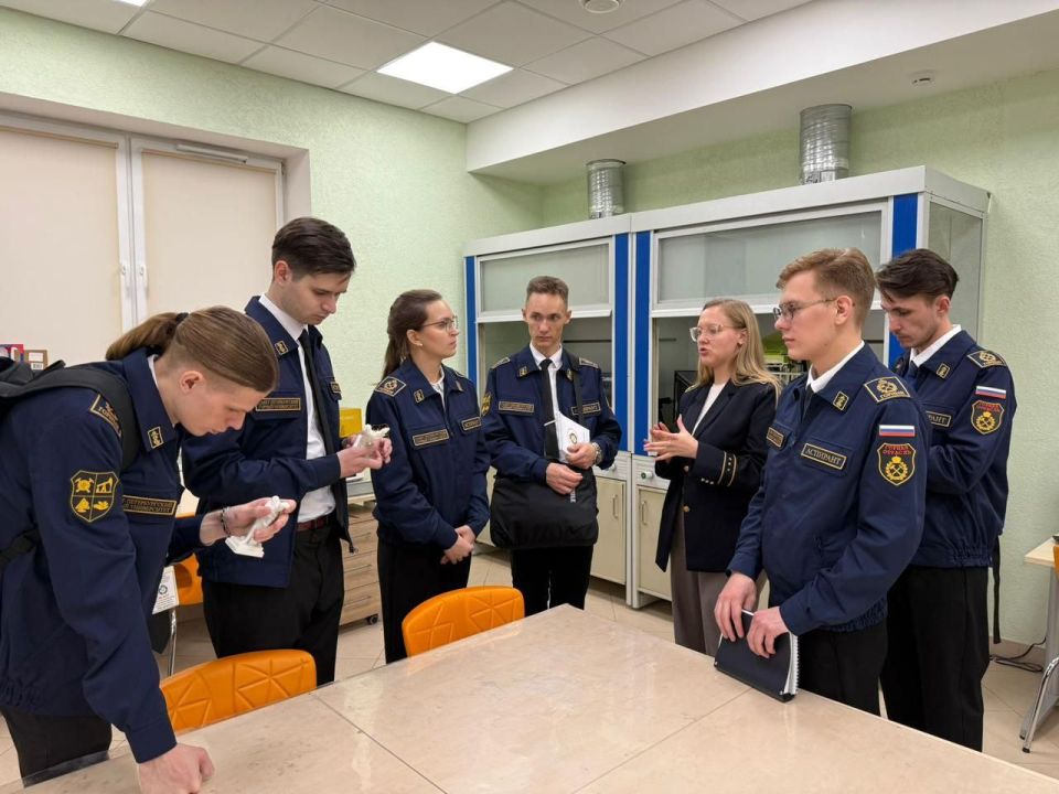 Аспиранты ЗабГУ приступили к обучению по программе "Базовой научной компетенции" в Горном университете Санкт-Петербурга Аспиранты ЗабГУ приступили к обучению по программе "Базовой научной компетенции" в Горном университете Санкт-Петербурга