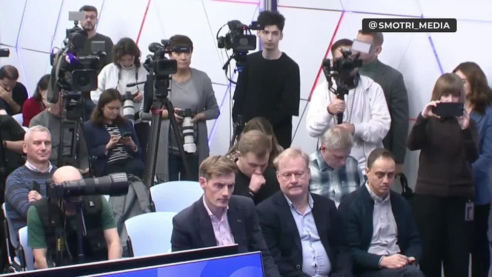    ,            ,         ,      -      ...