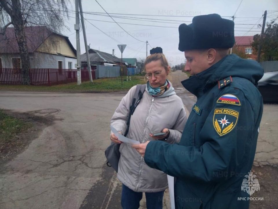 Знакомство с профессией, общее дело с педагогами и профилактические беседы с жителями Знакомство с профессией, общее дело с педагогами и профилактические беседы с жителями