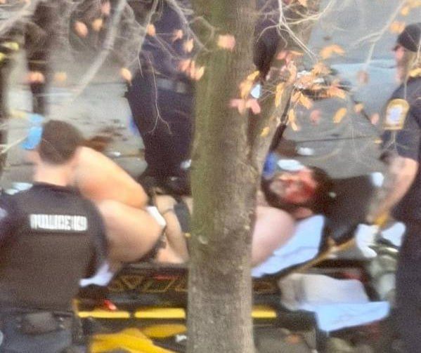 Подозреваемый в стрельбе в Вашингтоне работал в Афганистане на ряд правительственных структур США, в том числе на разведку, заявил директор ЦРУ Джон Рэтклифф Подозреваемый в стрельбе в Вашингтоне работал в Афганистане на ряд правительственных структур США, в том числе на разведку, заявил директор ЦРУ Джон Рэтклифф