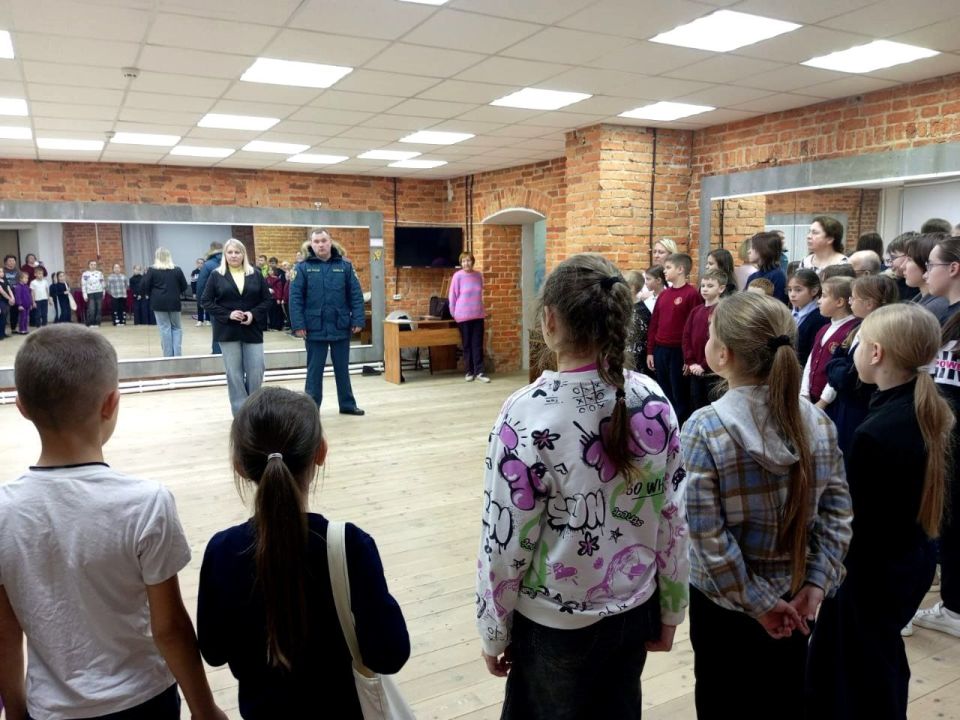 Жителей Тульской области обучили реагированию на экстремальные ситуации Жителей Тульской области обучили реагированию на экстремальные ситуации