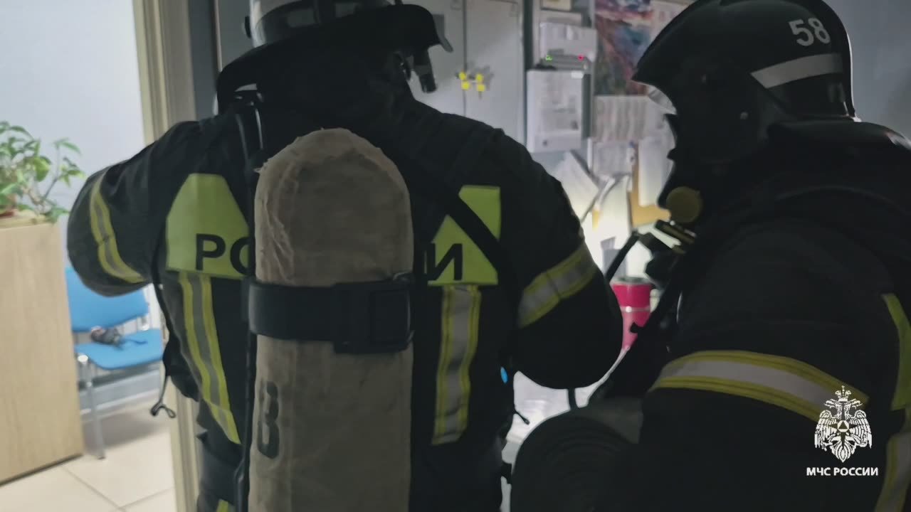 Огнеборцы потушили «пожар» в многофункциональном центре Одоевского района