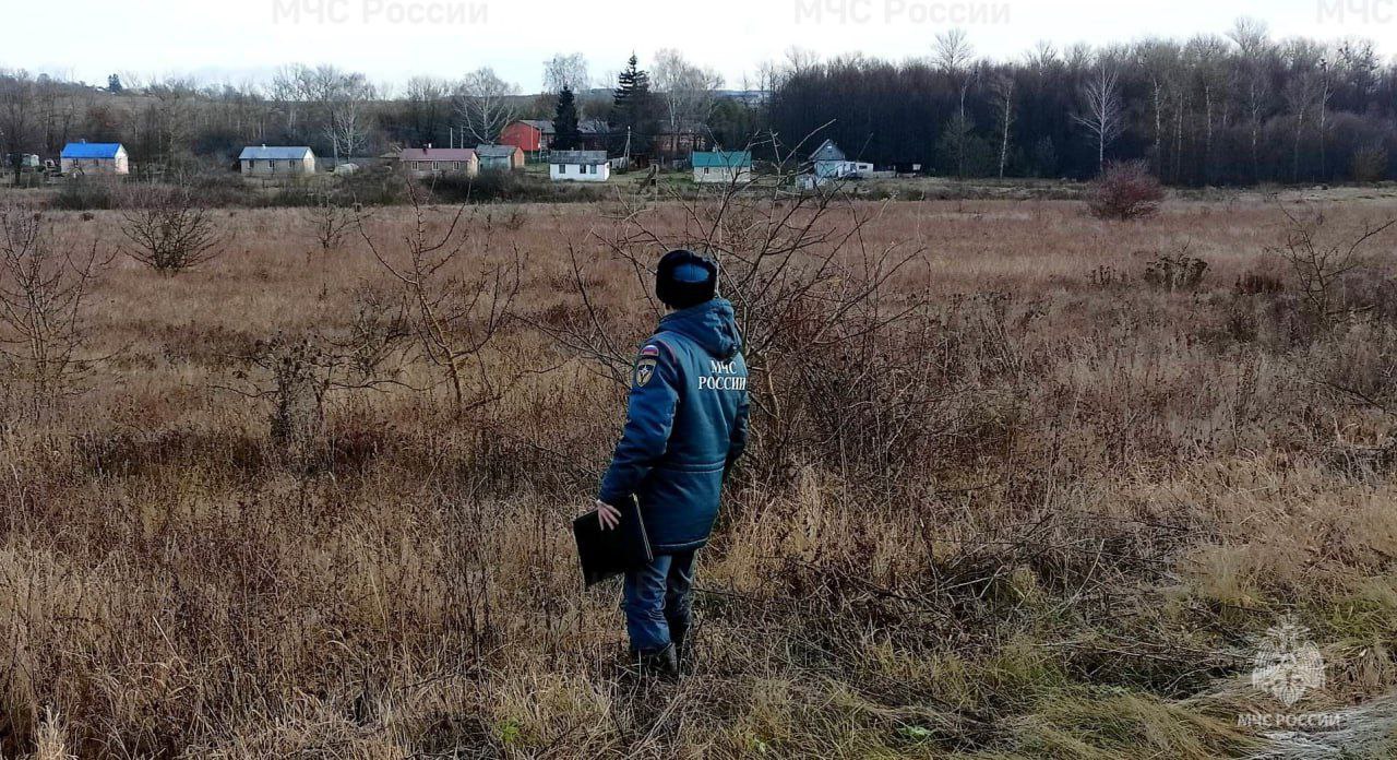 Сотрудники МЧС России проверили работу сельских администраций Плавского района по соблюдению противопожарных мер в населенных пунктах Сотрудники МЧС России проверили работу сельских администраций Плавского района по соблюдению противопожарных мер в населенных пунктах