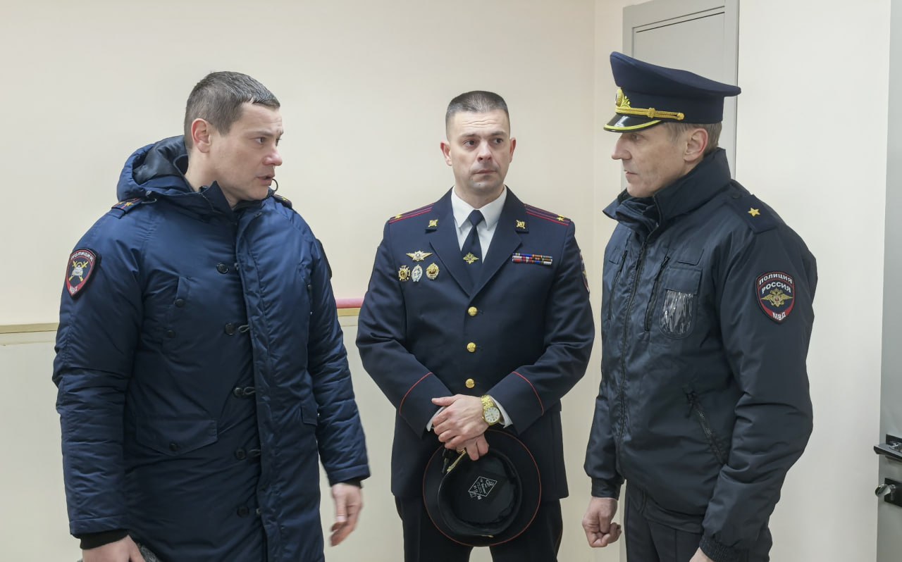 В Кимовске начальник УМВД Андрей Даценко оценил ход благоустройства территории местного отдела полиции В Кимовске начальник УМВД Андрей Даценко оценил ход благоустройства территории местного отдела полиции