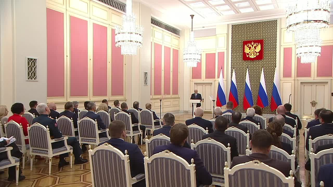 Михаил Мишустин вручил премии Правительства в области науки и техники, а также медицинской науки