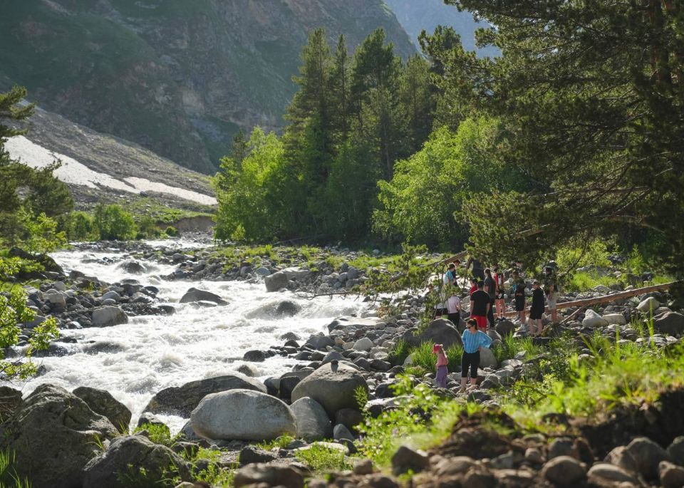 Дмитрий Чернышенко: За 10 месяцев число турпоездок по стране достигло 76,2 млн – на 4,8% больше, чем за аналогичный период прошлого года