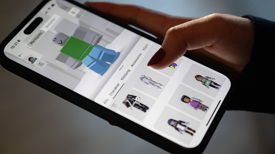 Дети воспринимают оплату в Roblox как часть игры, мошенники пользуются доверчивостью и неразвитостью критического мышления ребенка