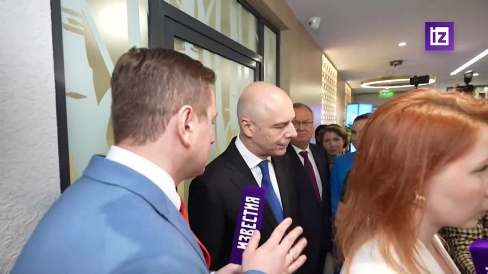 Количество кооперационных связей между предприятиями и промышленностью России и Индии увеличивается, заявил министр финансов РФ Антон Силуанов