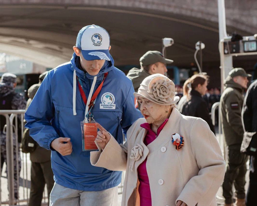 Дмитрий Чернышенко: Сегодня в добровольческое движение активно вовлечены миллионы граждан нашей страны Дмитрий Чернышенко: Сегодня в добровольческое движение активно вовлечены миллионы граждан нашей страны