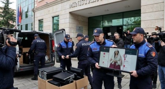 -            14  ( 1,3  )  &quot;&quot;      