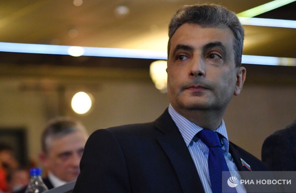 Суд в Пскове отправил под стражу зампреда «Яблока» Льва Шлосберга* по делу о дискредитации армии, сообщила судебная пресс-служба