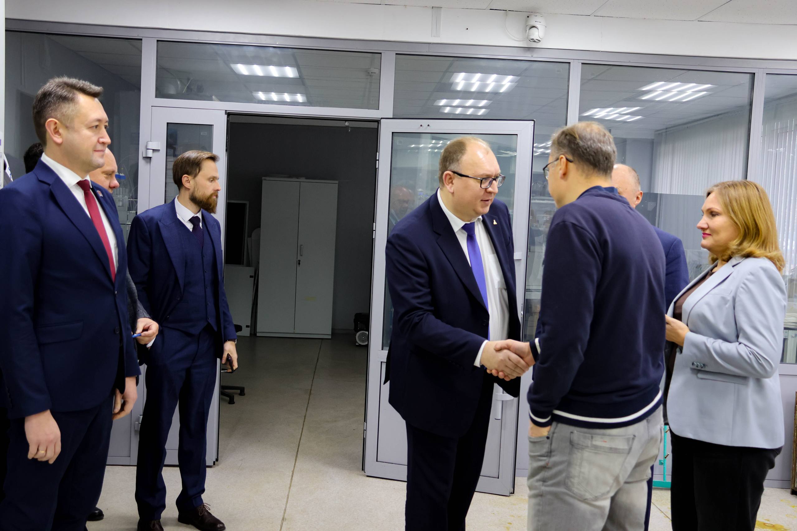 Руслан Бутов: Встретились с ректором Российского химико-технологического университета имени Д.И. Менделеева Сергеем Филатовым Руслан Бутов: Встретились с ректором Российского химико-технологического университета имени Д.И. Менделеева Сергеем Филатовым