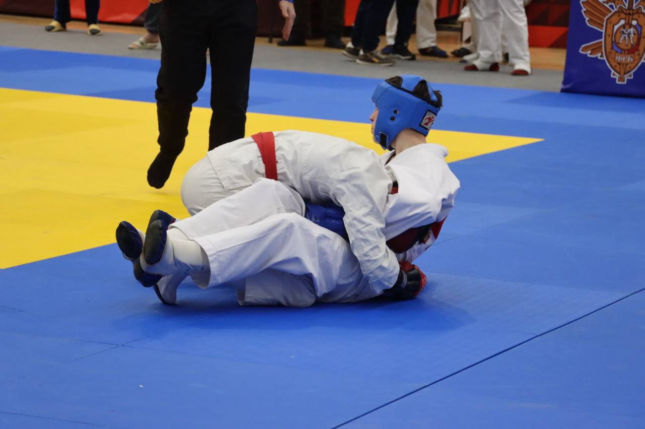 Дмитрий Миляев: #Нашасилавспорте. Сегодня в многофункциональном спортивном центре «Тула-Арена» стартовали чемпионат ЦФО среди мужчин и женщин, а также первенство ЦФО среди юношей и девушек в возрастных категориях 12-13... Дмитрий Миляев: #Нашасилавспорте. Сегодня в многофункциональном спортивном центре «Тула-Арена» стартовали чемпионат ЦФО среди мужчин и женщин, а также первенство ЦФО среди юношей и девушек в возрастных категориях 12-13...