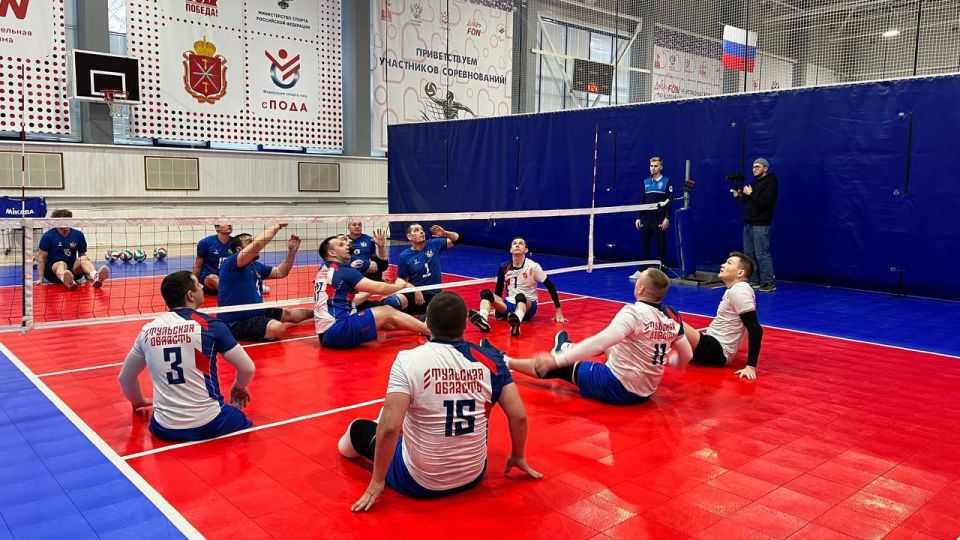 Дмитрий Миляев: #Нашасилавспорте. С5по10декабря в городе Алексине на базе РУТБ «Ока» проходят Всероссийские соревнования – «ДоброFon чемпионат России по волейболу сидя, финал «Лига героев» 11 команд-участниц, 120 спортсменов
