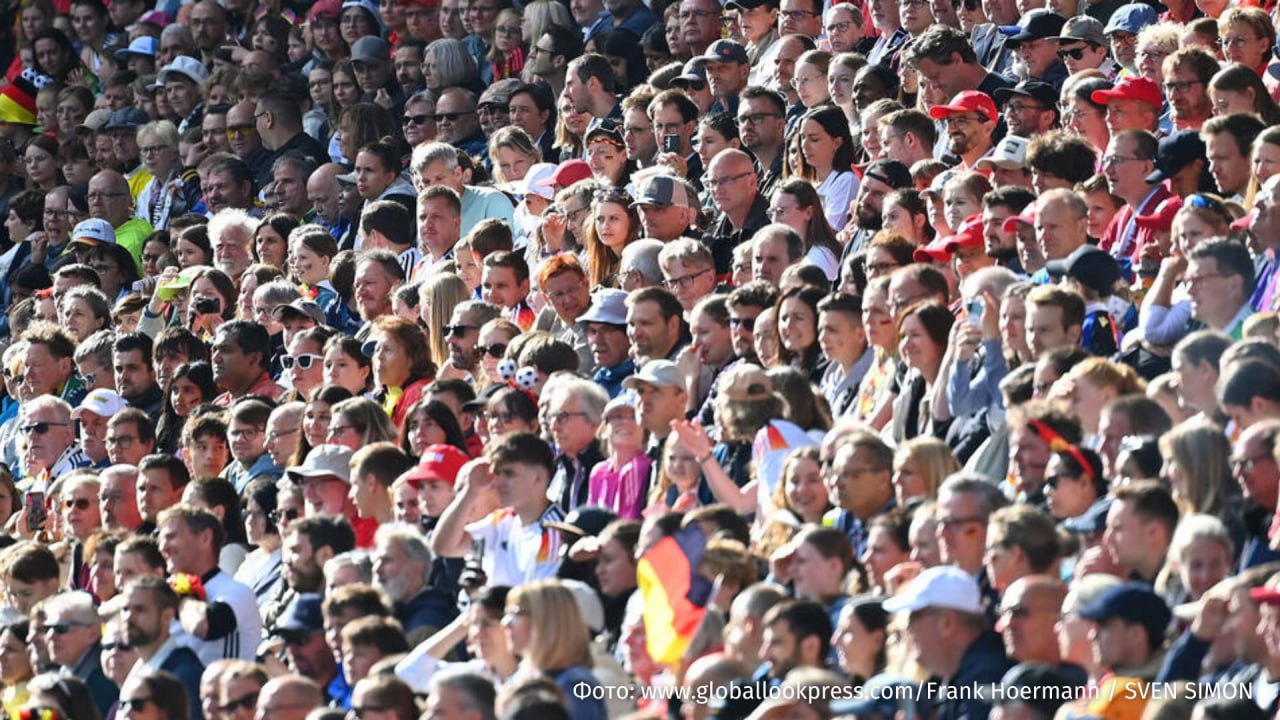 Около 50% граждан Швейцарии хотят ограничить численность населения страны в 10 млн человек, данные опроса Tamedia/20 Minuten приводит агентство Bloomberg