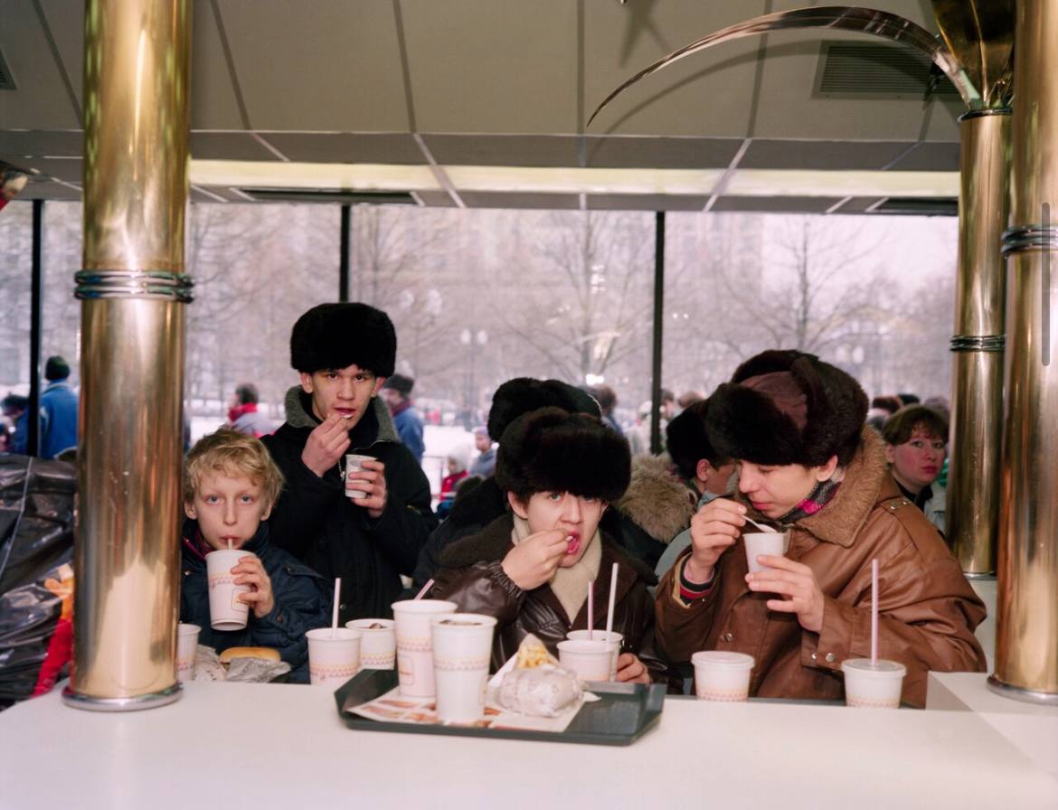 На 73-м году жизни умер фотограф-документалист Мартин Парр, сообщает его фонд На 73-м году жизни умер фотограф-документалист Мартин Парр, сообщает его фонд