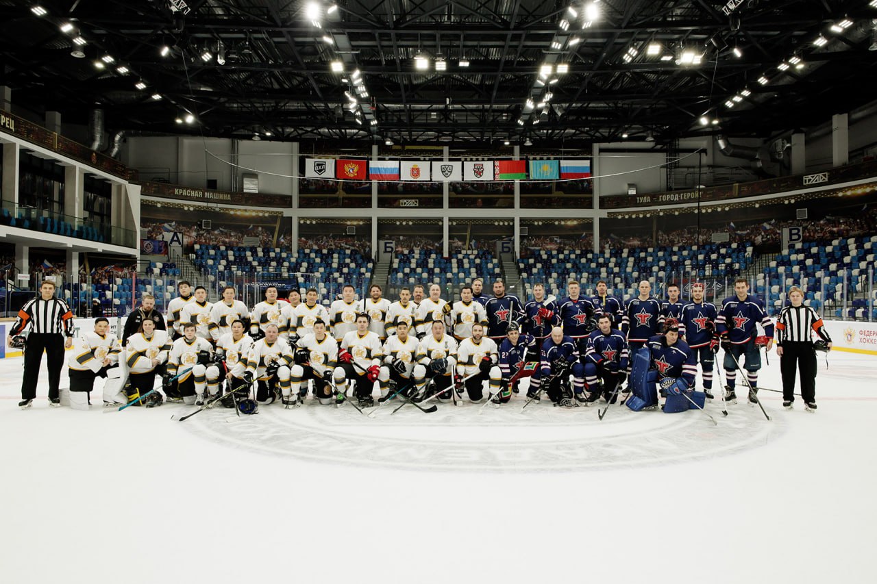 Губернатор Дмитрий Миляев встретился с главой Республики Калмыкия Бату Хасиковым Губернатор Дмитрий Миляев встретился с главой Республики Калмыкия Бату Хасиковым