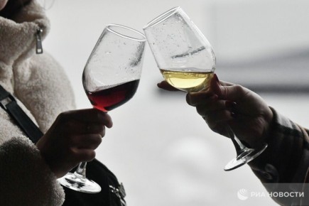 Потребление алкоголя в России сократилось до минимума за почти 30 лет