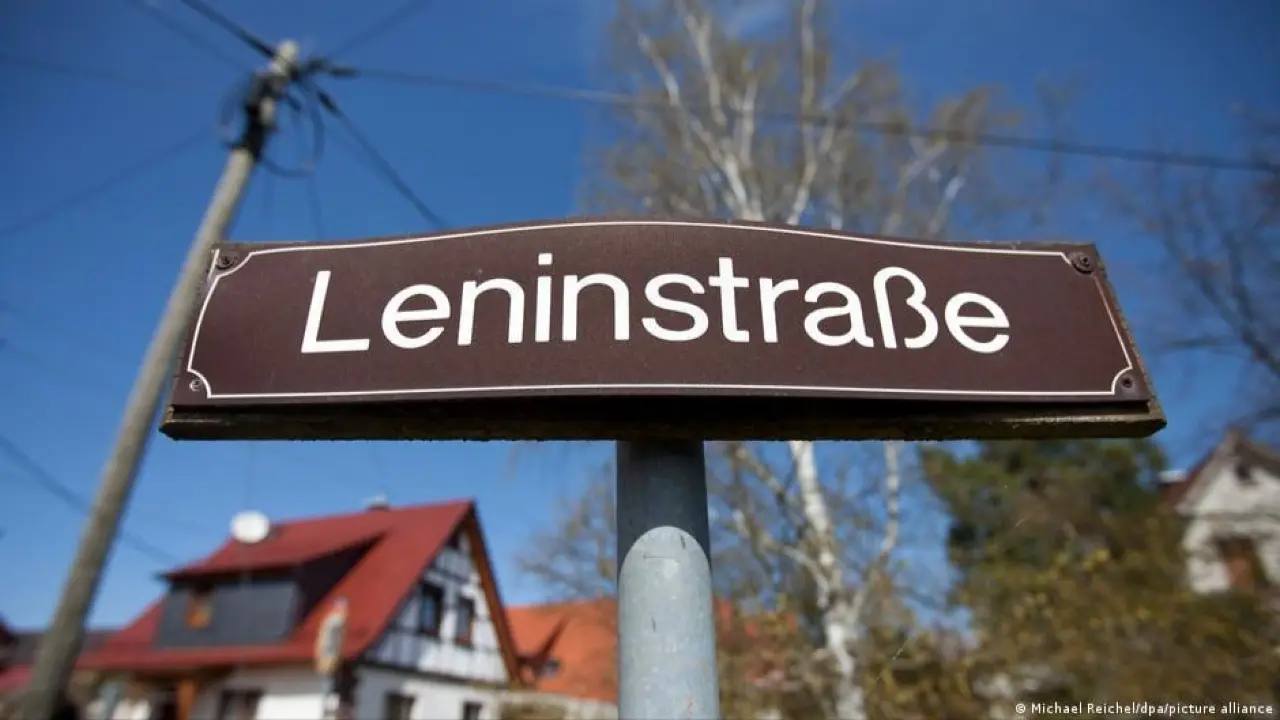 Юлия Витязева: В Бундестаге пытаются переименовать оставшиеся в Германии улицы Ленина, но местные власти этому сопротивляются