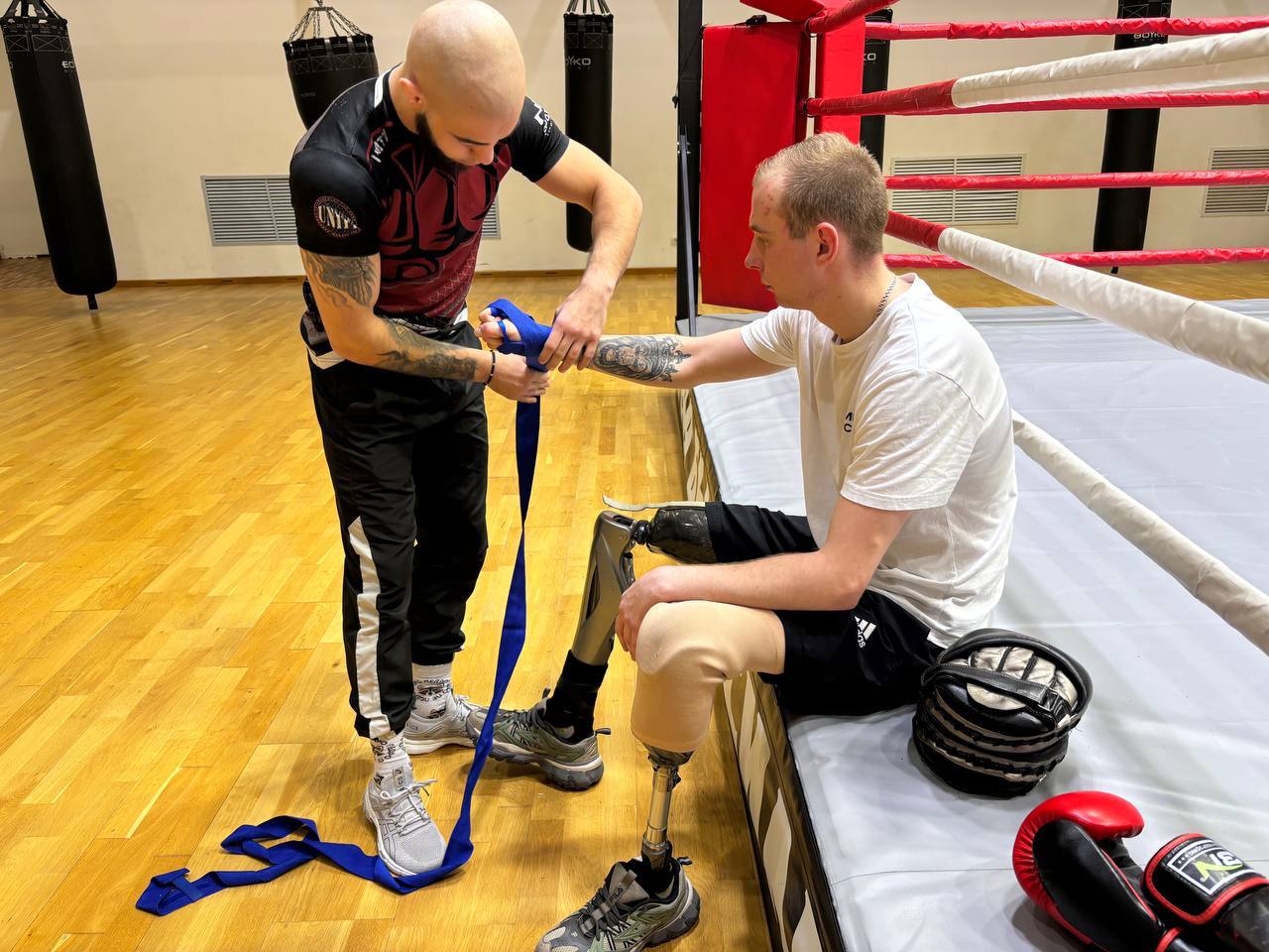 Руслан Бутов: Время быть сильным: новомосковец Николай Никифоров - человек с железными ногами и стальной волей к победе! Руслан Бутов: Время быть сильным: новомосковец Николай Никифоров - человек с железными ногами и стальной волей к победе!