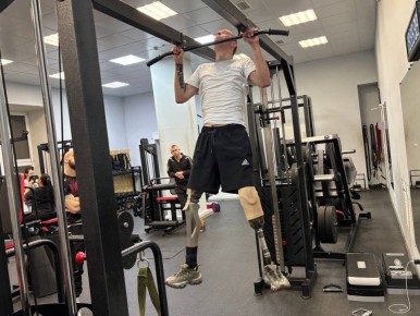 Руслан Бутов: Время быть сильным: новомосковец Николай Никифоров - человек с железными ногами и стальной волей к победе!