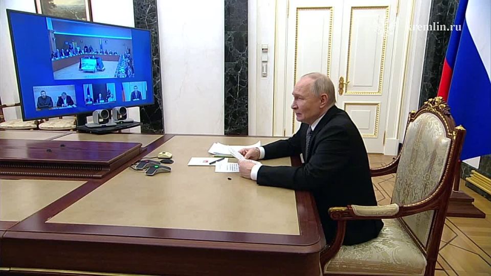 Владимир Путин открывая заседание СПЧ, поблагодарил правозащитников за неравнодушие и системный подход