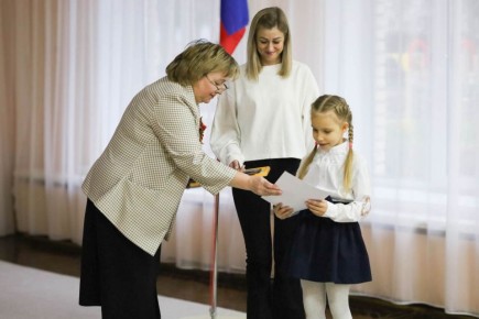 В детском саду № 40 прошёл фестиваль военной песни в День Героев Отечества, завершая Год защитника Отечества