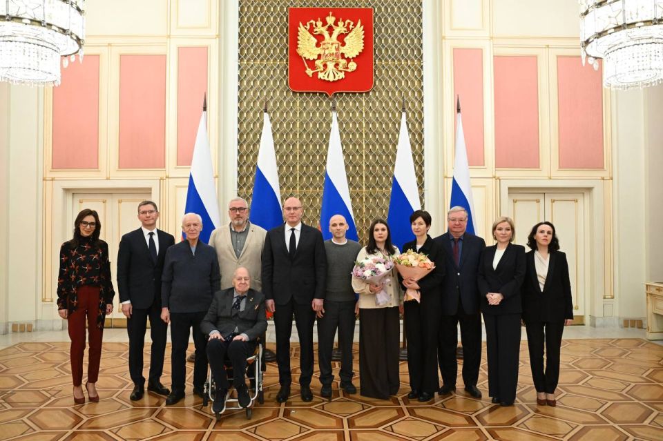 Дмитрий Чернышенко наградил лауреатов первой премии Правительства России в области детской и подростковой литературы