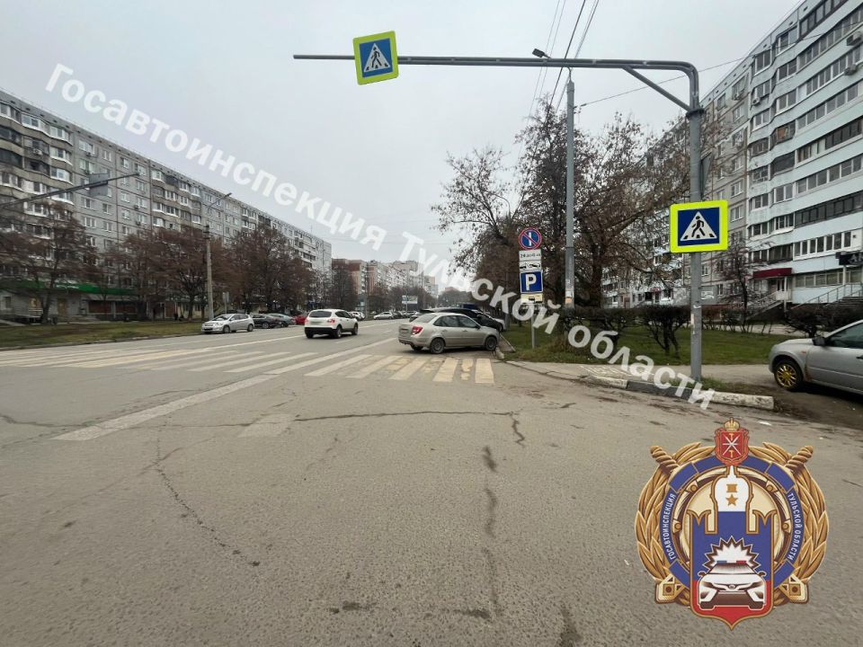 8 декабря в 07:30 около дома 8 по улице Лейтейзена города Тулы, мужчина 1990 года рождения, управляя автомобилем «Лада Приора», совершил наезд на пешехода – женщину 1952 года рождения, которая, по предварительной информации...