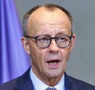 Песков назвал "полной глупостью" слова Мерца о якобы подготовке российского нападения на НАТО