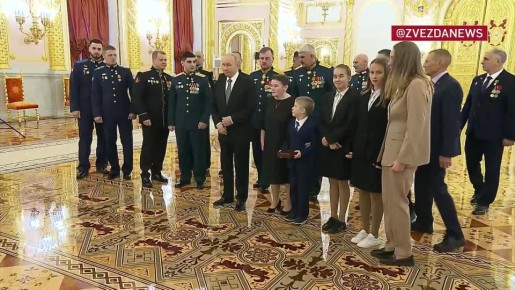 — Будь здоров! — Спасибо большое!