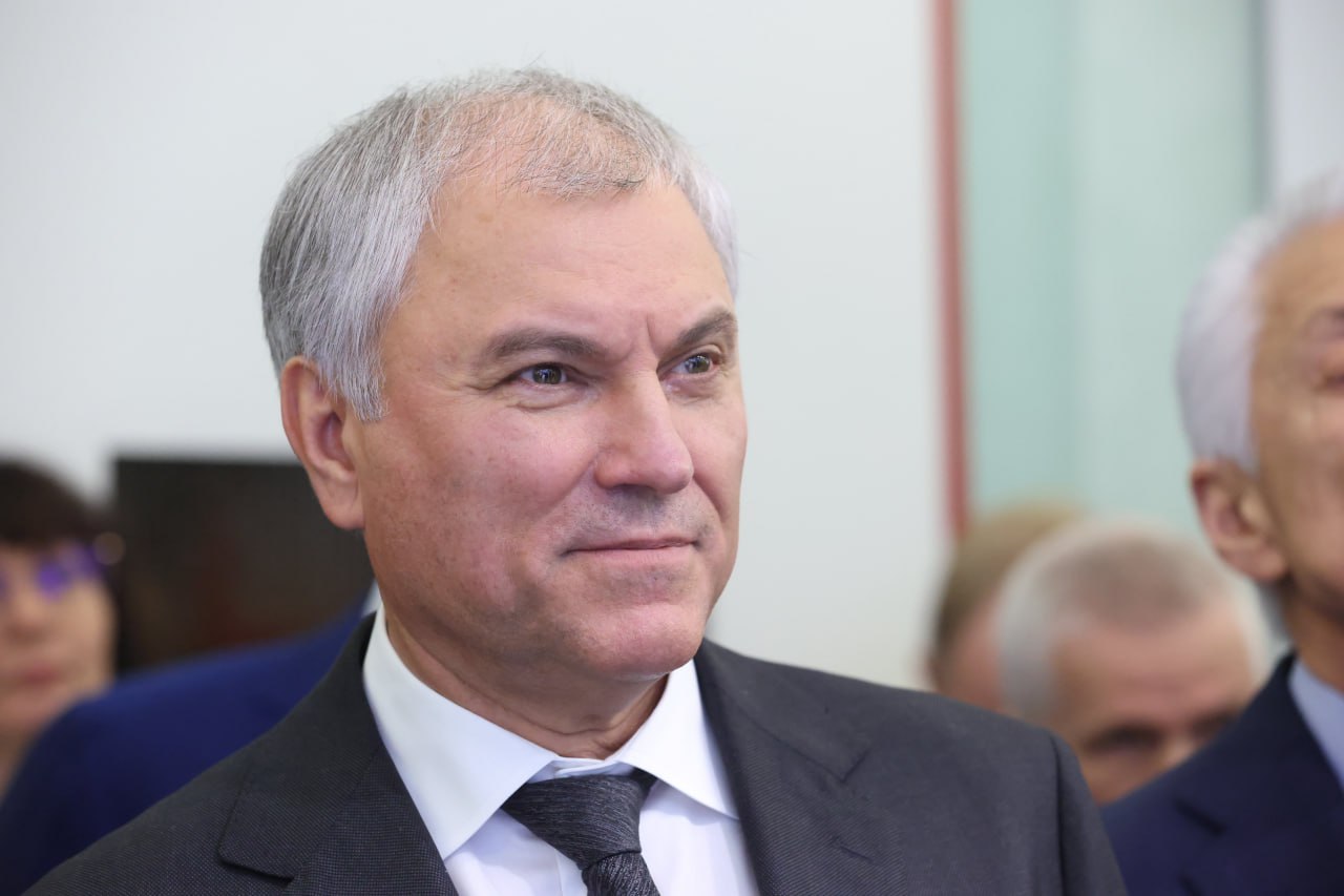 Форма для наших солдат и офицеров должна быть на 100 % отечественной, заявил Председатель ГД Форма для наших солдат и офицеров должна быть на 100 % отечественной, заявил Председатель ГД